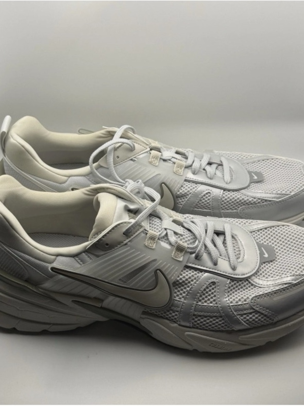 Nike Women's White and Light Gray Running Sneakers